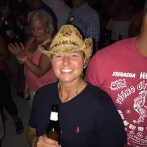 Meet your Posher, Crystal